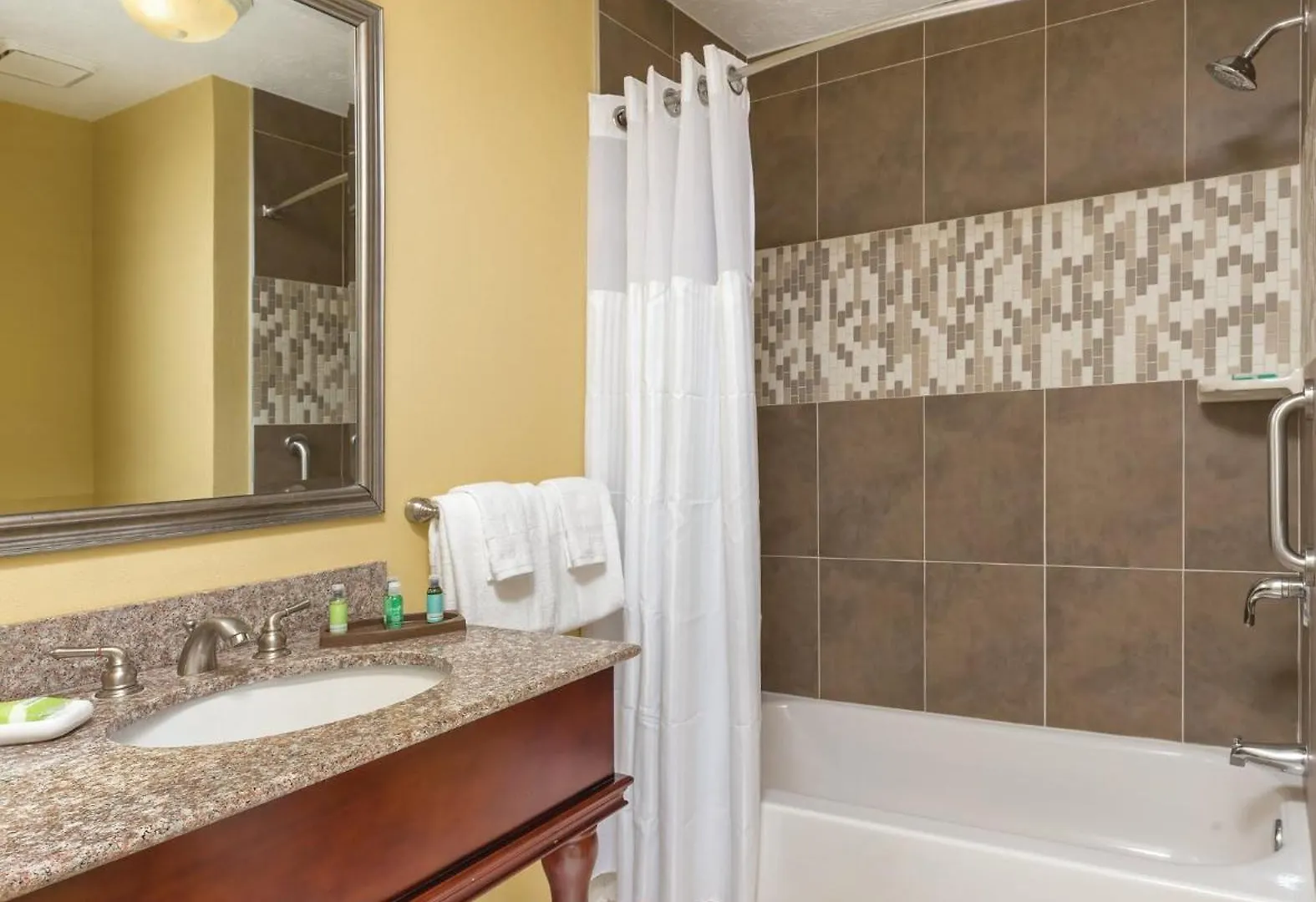 Wyndham Patriots Place 2Br Apartment With Resort Access Williamsburg